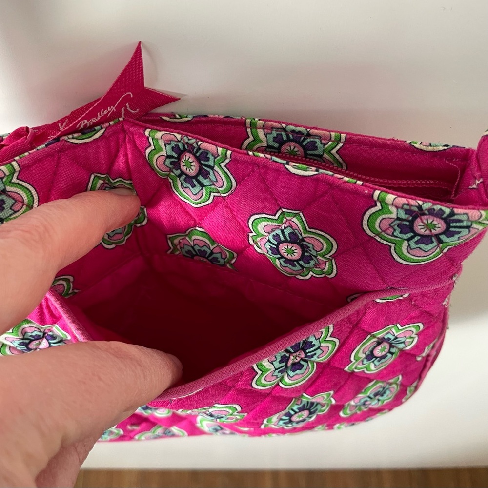 Vera Bradley “Pink Swirls Flower” Crossbody Bag - Picture 7 of 10